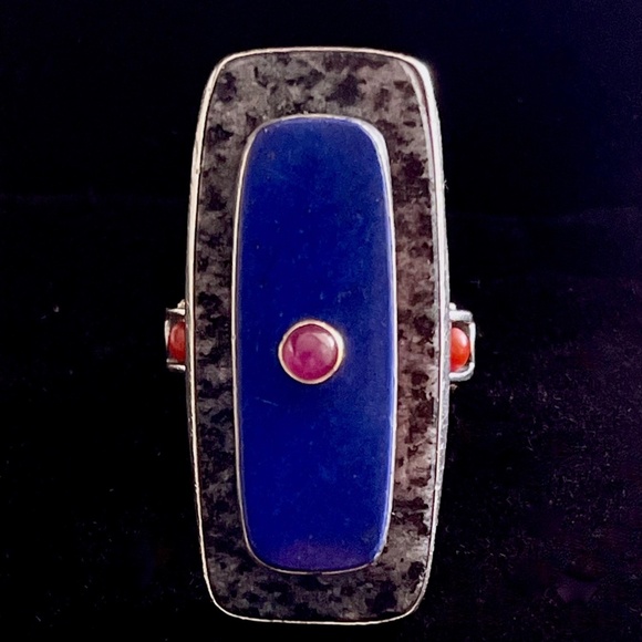 Michael Boyd Studio Art Ring – Signed “M. Boyd c. 94” – Lapis, Coral, Ruby - Picture 7 of 7